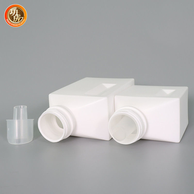 Botella vacía del detergente para ropa del HDPE 1l 2l del cuadrado con el tapón de tuerca