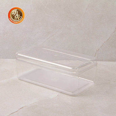 El almacenamiento plástico cuadrado del ANIMAL DOMÉSTICO transparente sacude el envase de comida plástico 660Ml con las tapas
