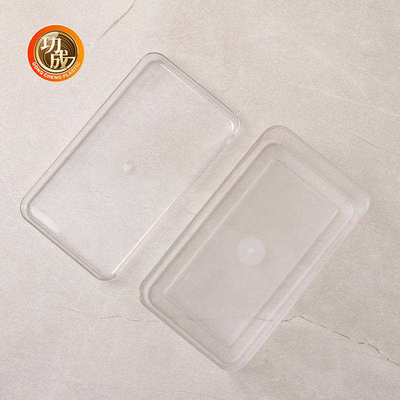 El almacenamiento plástico cuadrado del ANIMAL DOMÉSTICO transparente sacude el envase de comida plástico 660Ml con las tapas