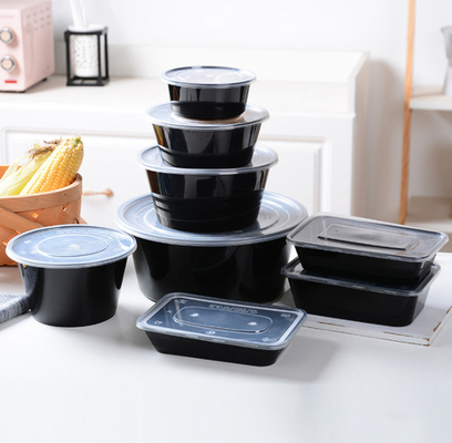 El escape impermeabiliza las cajas de almacenamiento plásticas de la comida disponibles se lleva el empaquetado